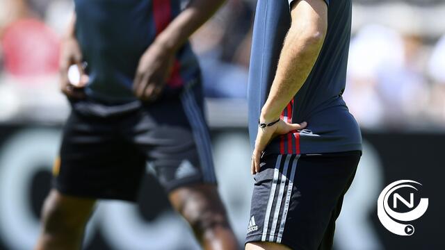 Eden Hazard valt out op training na trap op de voet 