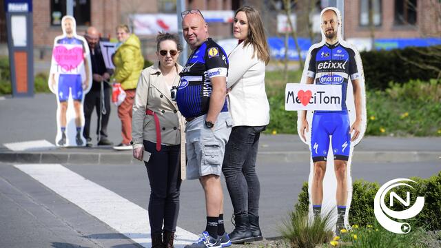 Honderden kartonnen Boonens tussen Parijs en Roubaix 