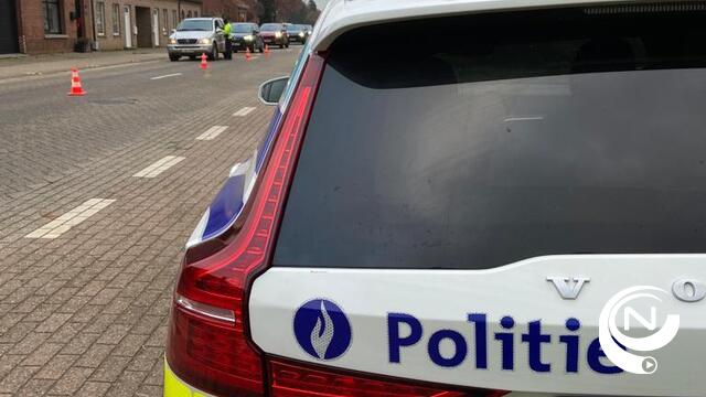 Politie Regio Turnhout : "25 bestuurders een pv voor gebruik gsm tijdens rijden"