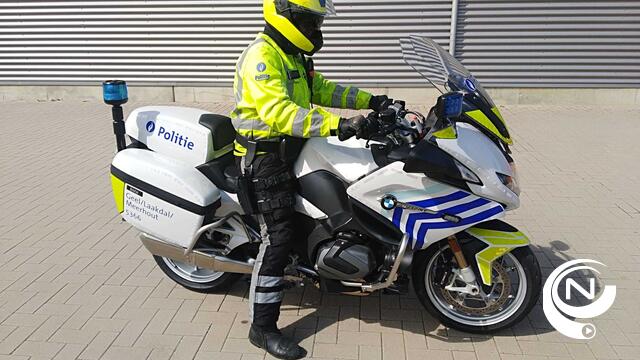Politiemotorrijder met opzet aangereden op Noord-Zuidverbinding  Geel