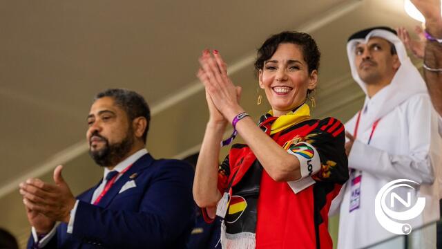 Opvallend: minister van Buitenlandse Zaken Lahbib draagt OneLove-armband terwijl ze praat met FIFA-baas Infantino
