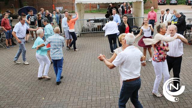 Swingende demo van  Danscenter Time-Out op RETROthals (2)