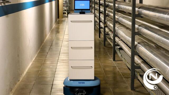 Ziekenhuis Geel zet zelfrijdende robot in voor slimme en duurzame ziekenhuislogistiek : 'Robot kan zelf de lift nemen en de beste weg kiezen"
