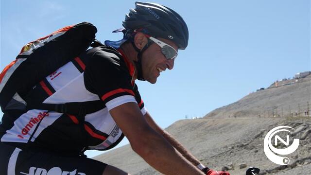3.500 fietsers vieren 10 jaar Mon Ventoux : ook veel Kempenaren (2)