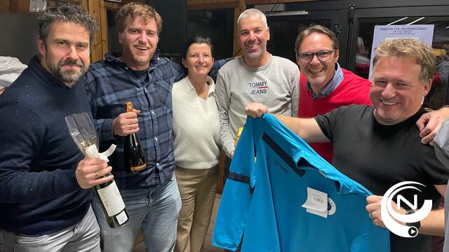 SKS Herentals : kerstquiz zet 27 teams in de quiz-ring,  Les Quizerables pakken beker