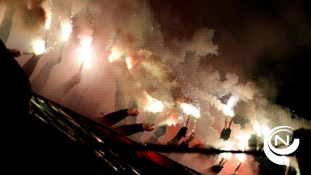 Standard-Anderlecht nog voor de rust afgeblazen na paars-witte vuurpijlen : nooit gezien