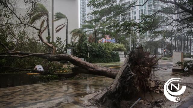 Miljoenen zonder stroom in Florida : rampgebied, miljarden schade - extra foto's