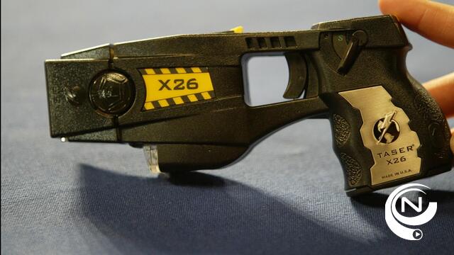 Nederlandse agenten blij met taser om afschrikwekkende werking