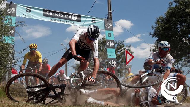 Hectiek in kurkdroge hel: waterval aan valpartijen en lekke banden, Van Avermaet blijft in geel