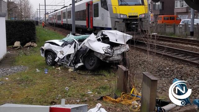 63-jarige Gelenaar zwaargewond na aanrijding met trein aan Technische Schoolstraat 
