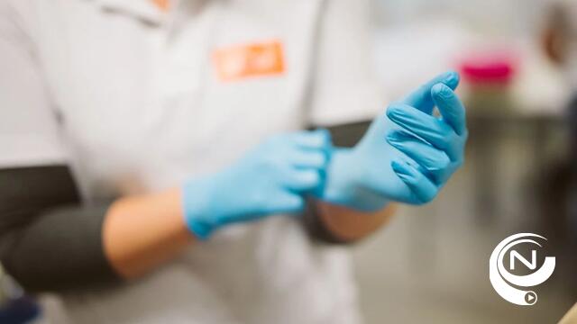 Verpleegkundestudenten helpen bij triage