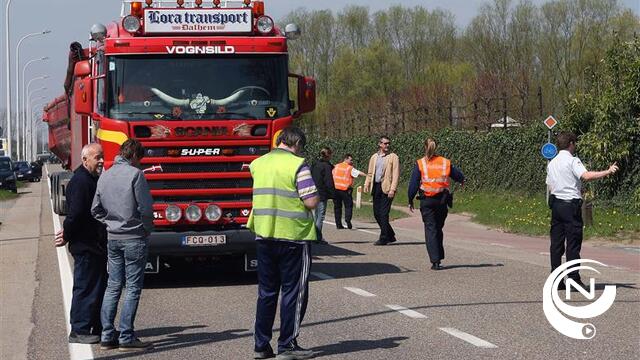 Man kritiek na aanrijding door vrachtwagen in Winkelom