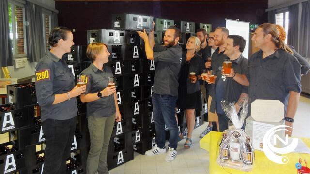 Vorselazarus kampt bij lancering dorpsbier '2290' met biertekort 