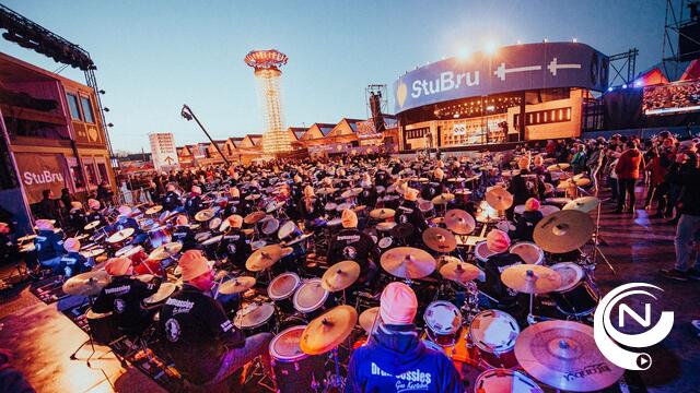 De Warmste Week in Kortrijk gestart met eerste kippenvelmomentje: "We will rock you" met 100 drummers