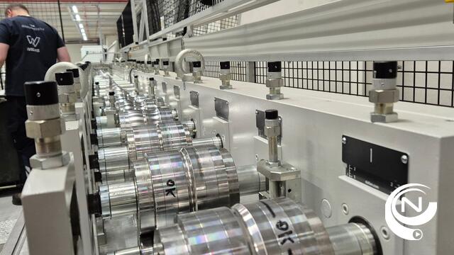 Wilms uit Meerhout neemt 65-meter lange rolluikenmachine in gebruik