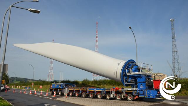 Nachtelijk transport van nieuwe windturbine Umicore Olen