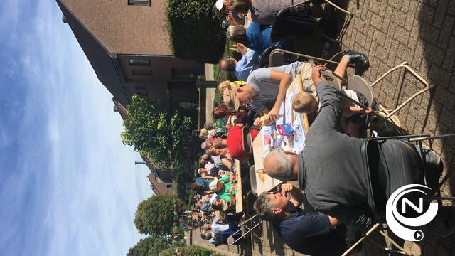 Buurtfeest en garageverkoop in Wochterberg Herentals