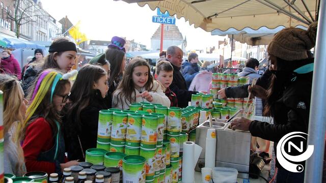 Carnaval Durfspel (W)Onderwijs : spannend op vrijdagmarkt - extra foto's
