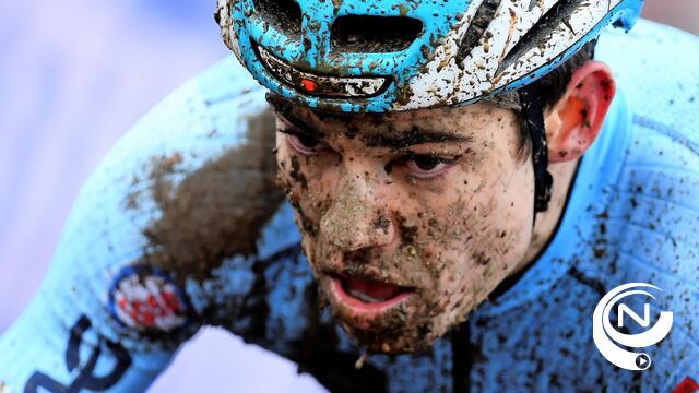 Wout van Aert opnieuw goud, Lille viert 2 wereldkampioenen - extra foto's 