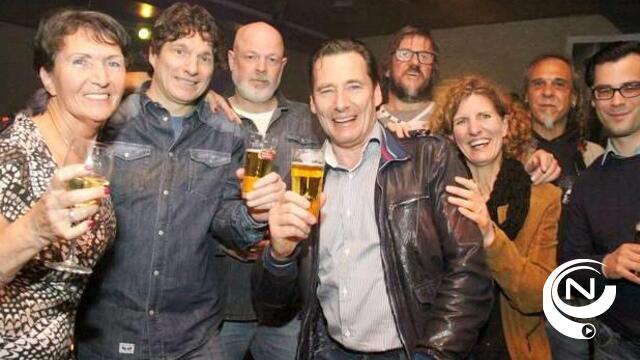 Nostalgische reünie van café-bar Yoeppy in 't Saske
