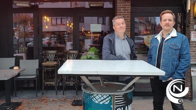 Stefan Laenen en Jef Aerts presenteerden de geschiedenis van de Lux in hun gekende spitse stijl.