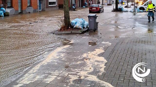 Groot waterlek in centrum van Zammel : veel schade, omleidingen