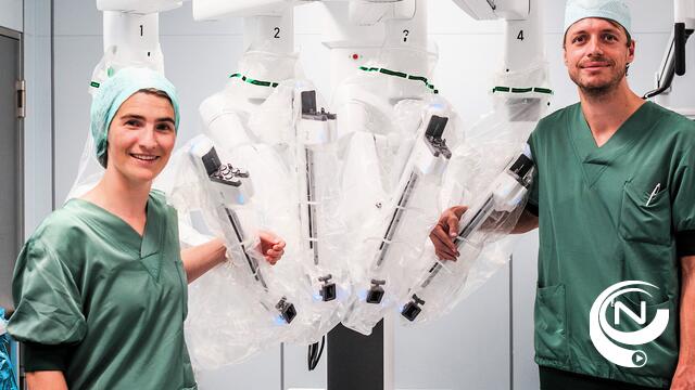 ZAS neemt nieuwe vierarmige operatierobot in gebruik  : minder complicaties dankzij grotere precisie