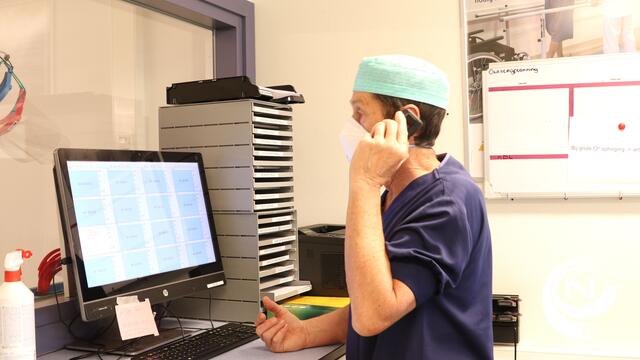  Ziekenhuizen schakelen fase hoger: meer covidbedden voorzien en bepaalde niet-dringende zorg uitstellen