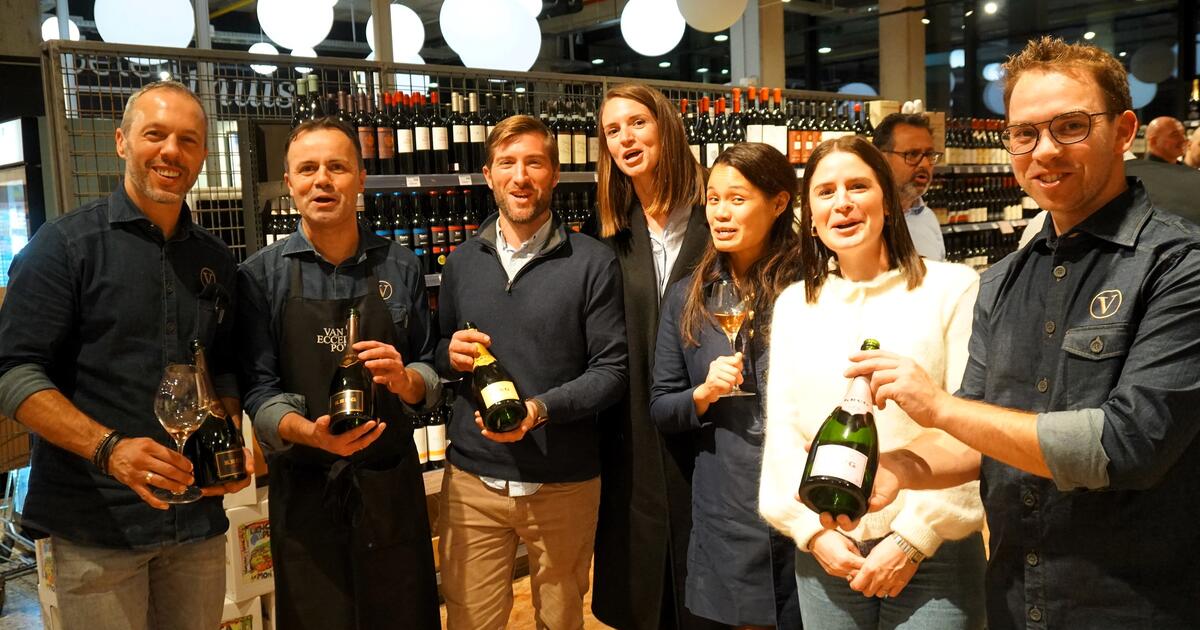 Het Krug-team samen met het Van Eccelpoel-team 