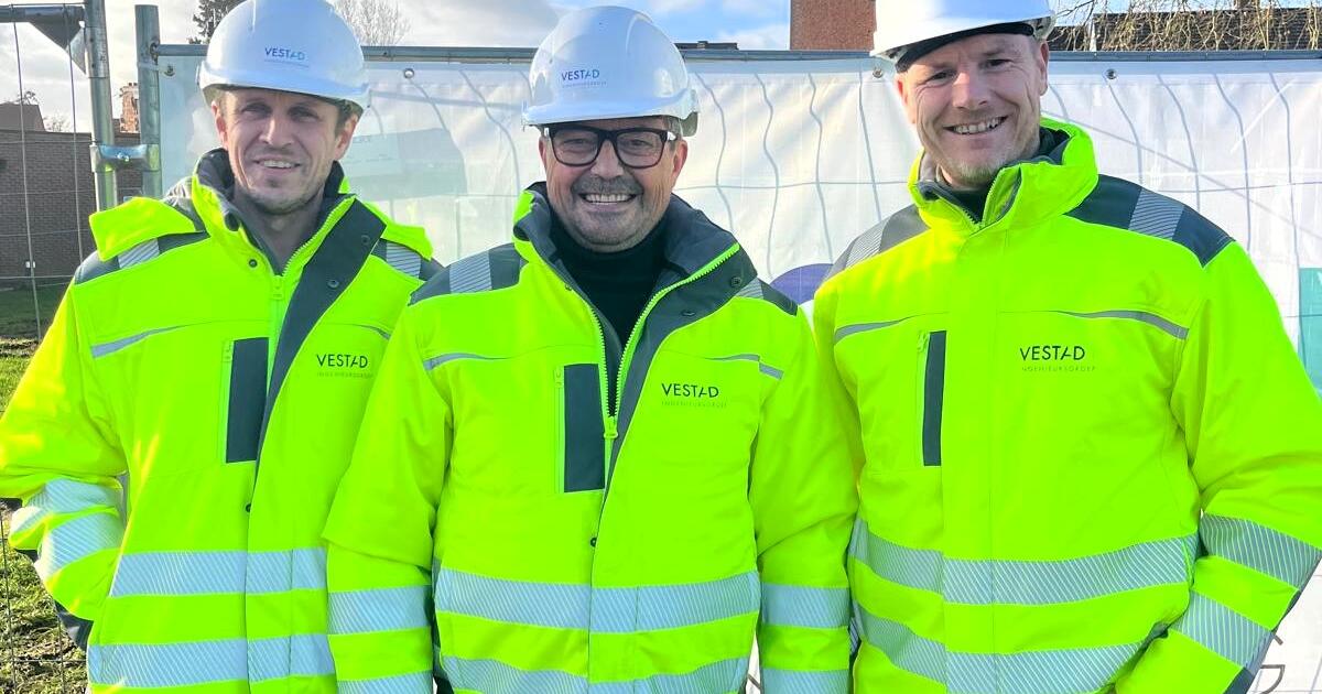 Vestad Ingenieursgroep neemt NCC Consulting op in de groep - vlnr Jyrki Leysen - Noël Castelyns - Kristof Van Echelpoel  