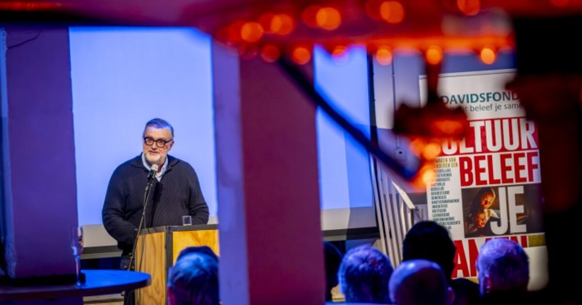 Kris Opdedrynck, algemeen directeur van het 150-jarige Davidsfonds