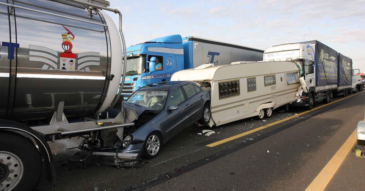 E313 ongeval Grobbendonk (2012) - foto NNieuws