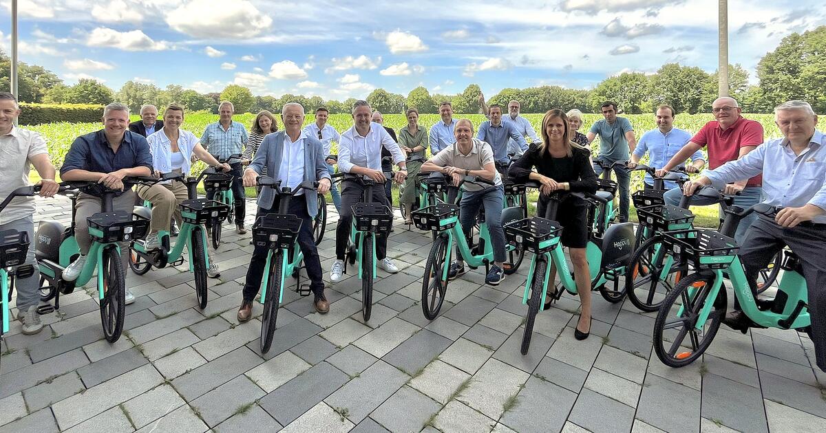Fietsdelen Kempense schepenen en burgemeesters