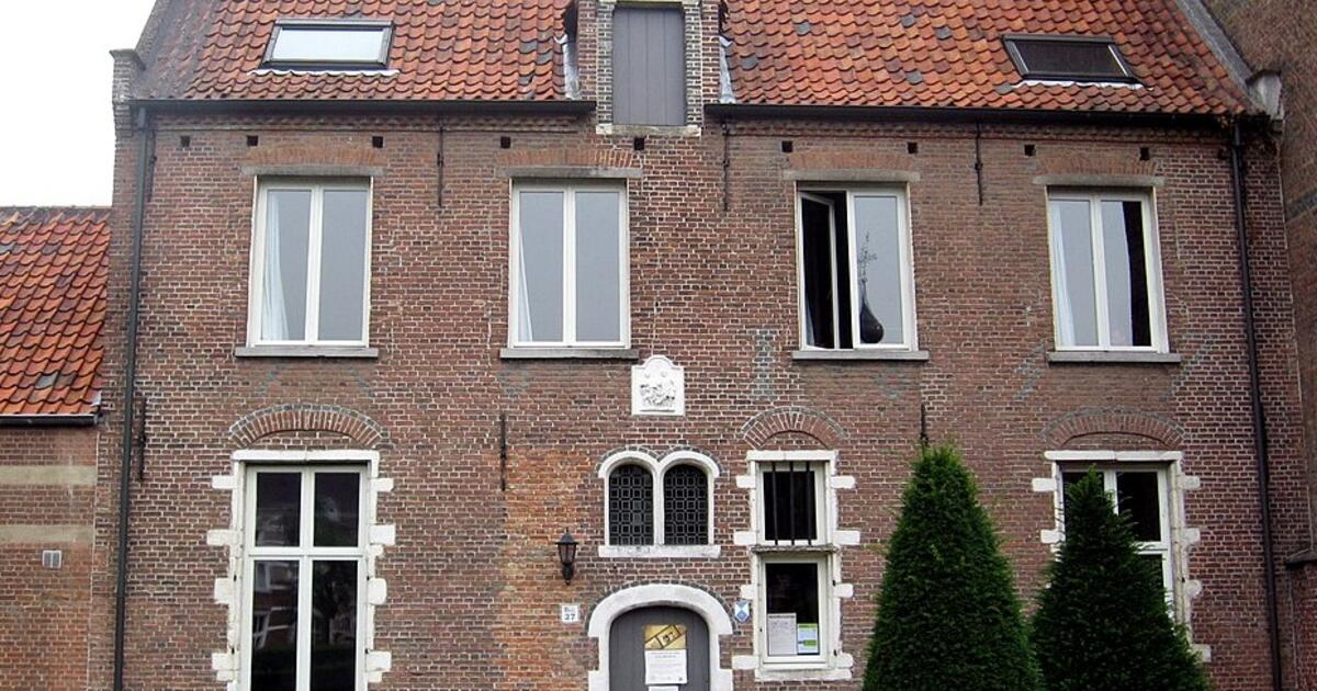 Fundatiehuis - wiki