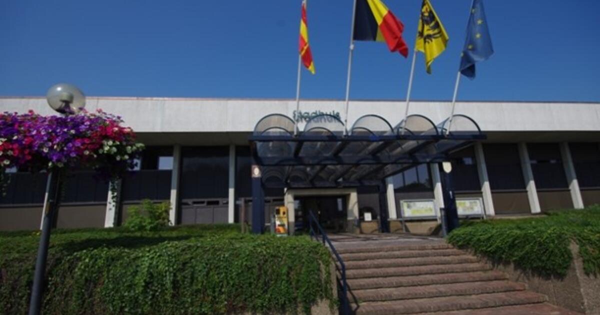 stadhuis Geel 