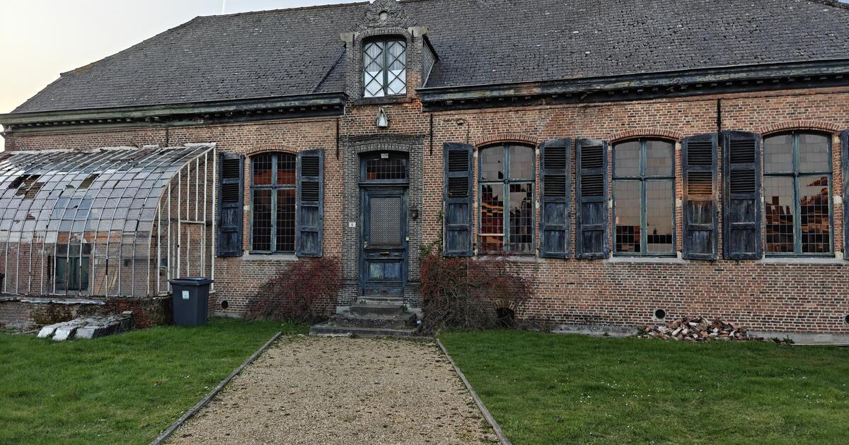 estauratie pastorie in Houtvenne van start
