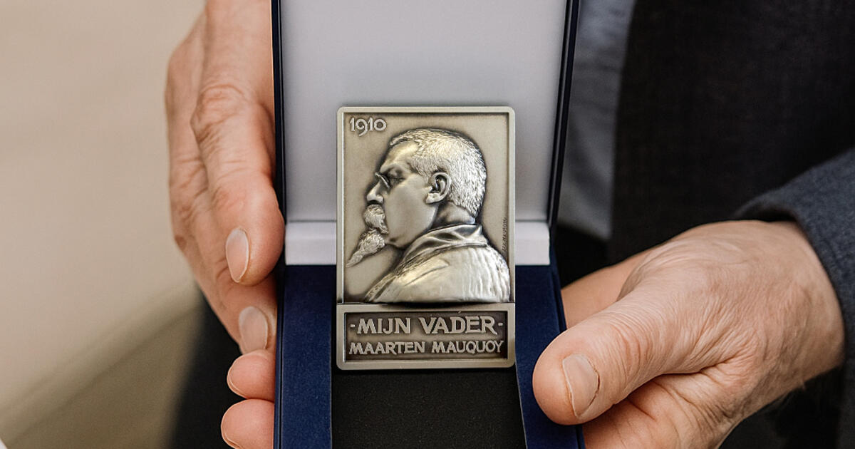mauquoy-150jaar-medaille-geschenk