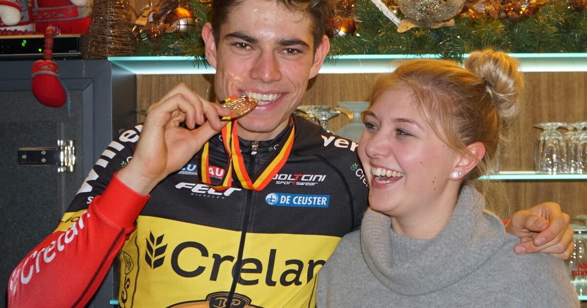 Foto NNieuws archief : Wout met schat, precies 10 jaar geleden in Lille